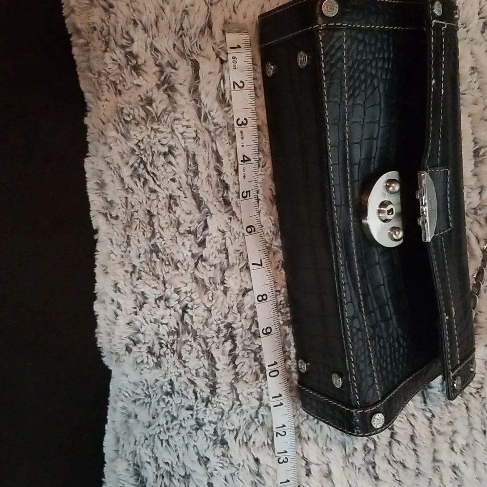 Black women alligator print hand bag. Very good conditions. No defects - Picture 8 of 10